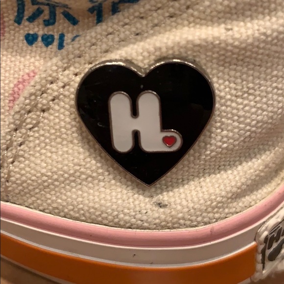 Limited Edition Harajuku Lovers Sneakers - Size 7 - Picture 5 of 6